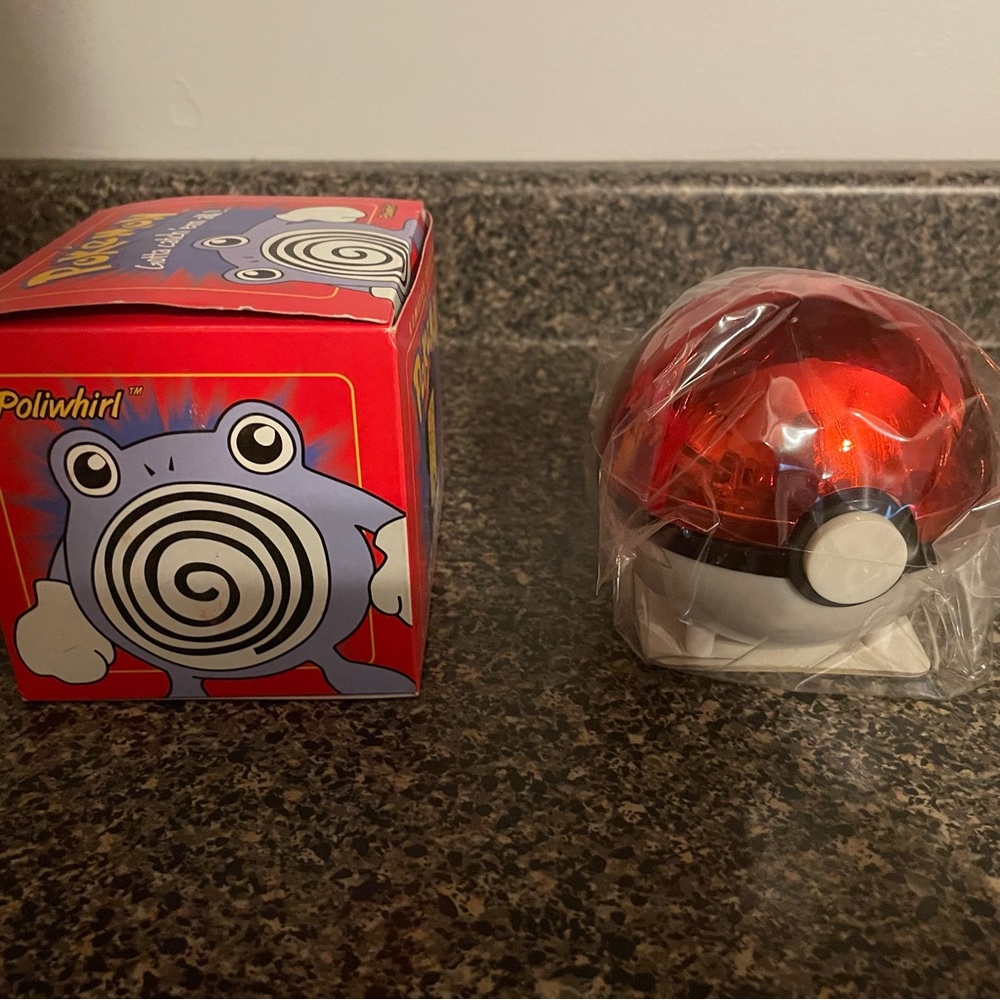Pokémon gold platted poke ball with authenticity card